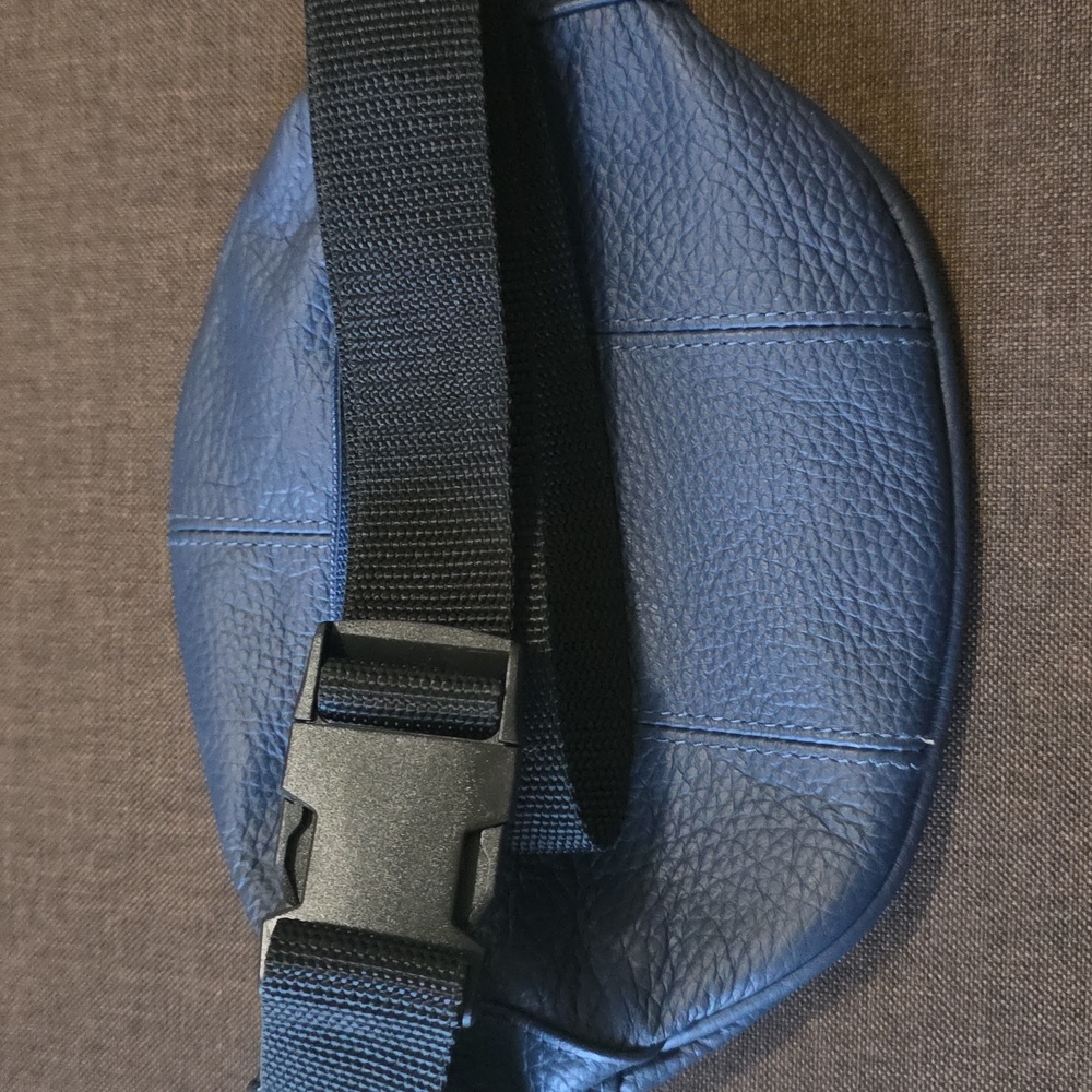 Blue Leather woman's Waist Bag - Picture 5 of 5